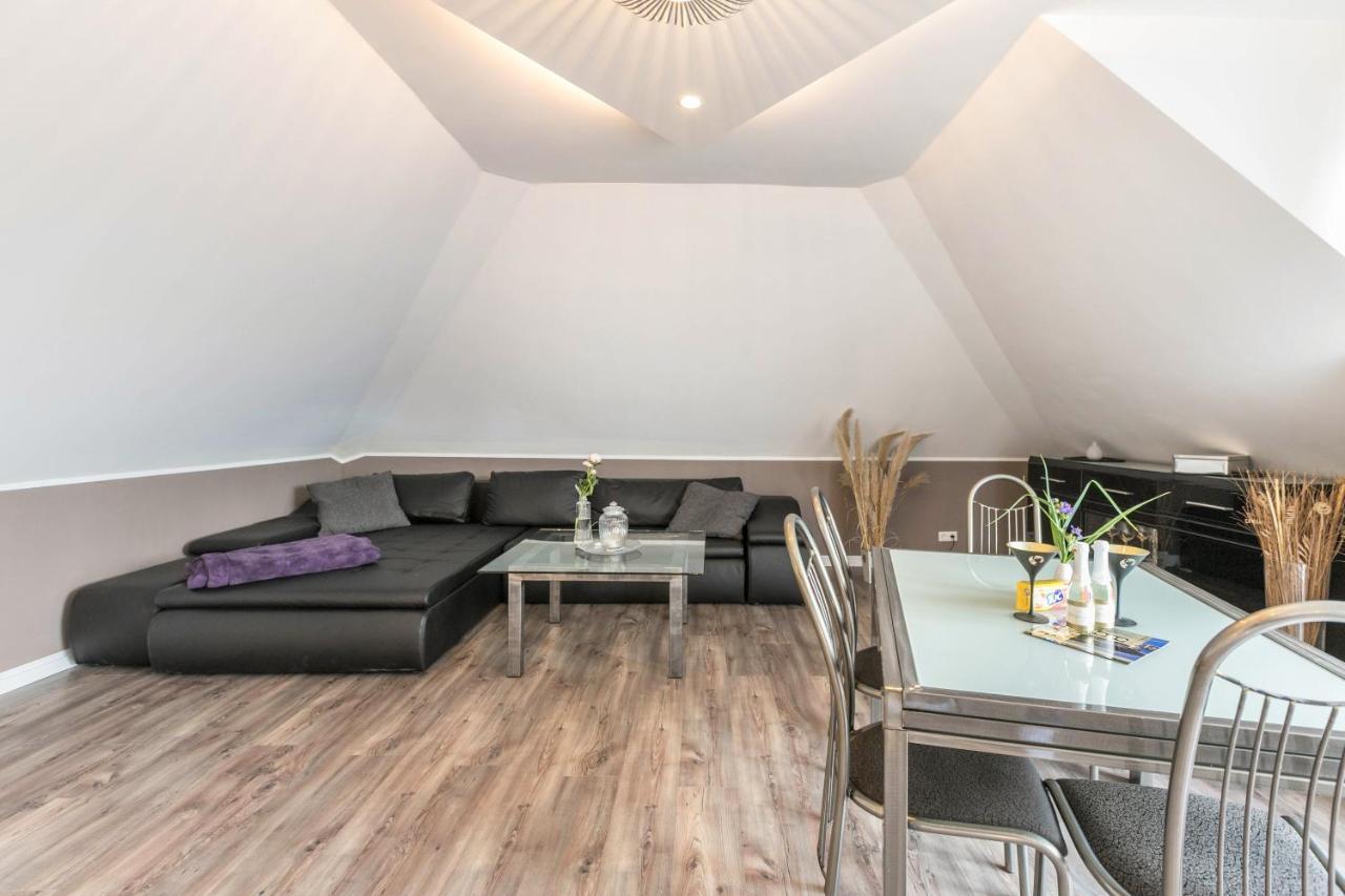 Uhse Wohlfuehloase Apartman Heide  Kültér fotó